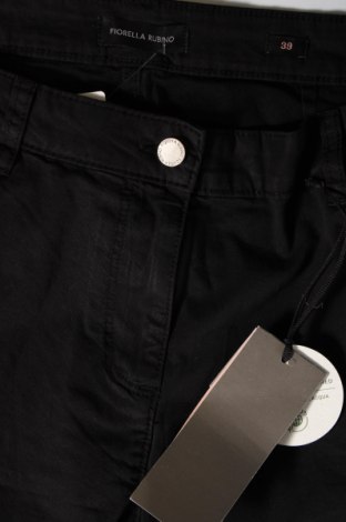 Дамски къс панталон Fiorella Rubino, Размер XL, Цвят Черен, Цена 52,02 лв.