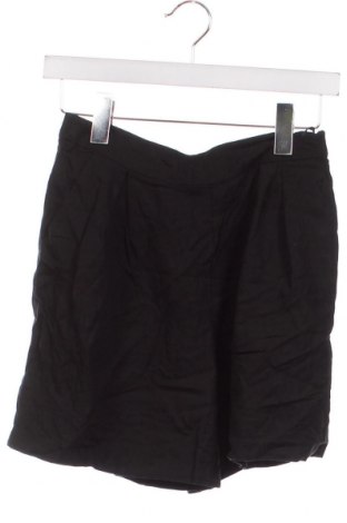 Γυναικείο κοντό παντελόνι French Connection, Μέγεθος XS, Χρώμα Μαύρο, Τιμή 10,73 €