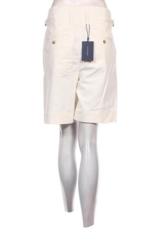 Damen Shorts Gant, Größe L, Farbe Weiß, Preis 70,10 €