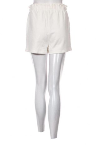 Дамски къс панталон Gocco, Размер L, Цвят Бял, Цена 12,24 лв.
