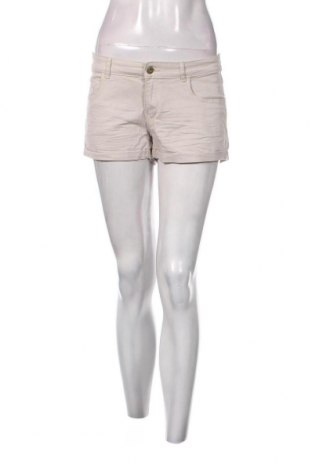 Pantaloni scurți de femei H&M, Mărime S, Culoare Bej, Preț 23,13 Lei