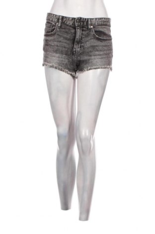 Pantaloni scurți de femei H&M, Mărime S, Culoare Gri, Preț 23,75 Lei