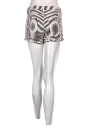 Дамски къс панталон H&M, Размер S, Цвят Многоцветен, Цена 7,22 лв.