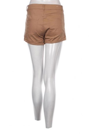 Дамски къс панталон H&M, Размер M, Цвят Бежов, Цена 8,74 лв.
