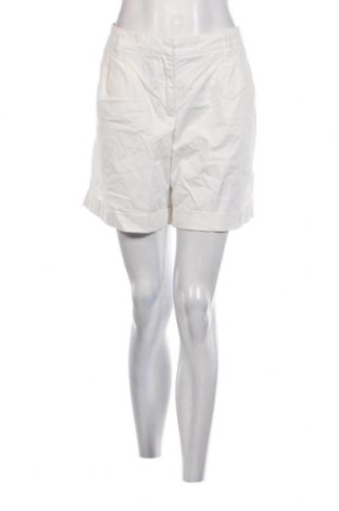 Pantaloni scurți de femei Henry Cotton's, Mărime XL, Culoare Ecru, Preț 41,63 Lei