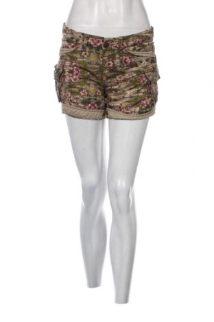 Damen Shorts Khujo, Größe M, Farbe Mehrfarbig, Preis 8,87 €