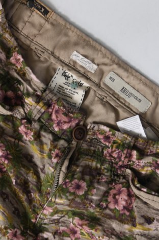 Γυναικείο κοντό παντελόνι Khujo, Μέγεθος M, Χρώμα Πολύχρωμο, Τιμή 8,87 €