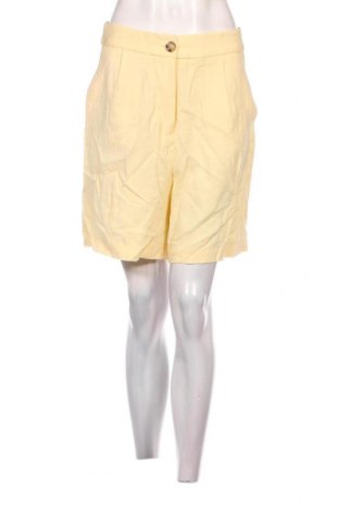 Дамски къс панталон LCW, Размер M, Цвят Жълт, Цена 7,60 лв.
