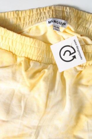 Γυναικείο κοντό παντελόνι Manguun, Μέγεθος L, Χρώμα Κίτρινο, Τιμή 6,35 €