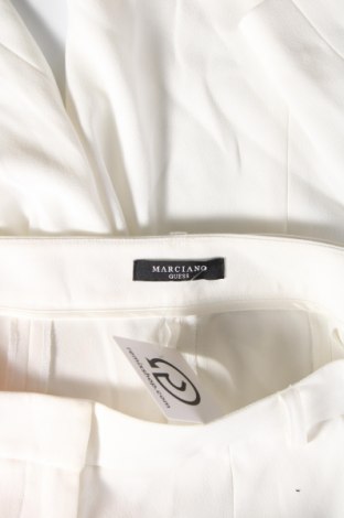 Γυναικείο κοντό παντελόνι Marciano by Guess, Μέγεθος S, Χρώμα Λευκό, Τιμή 36,45 €