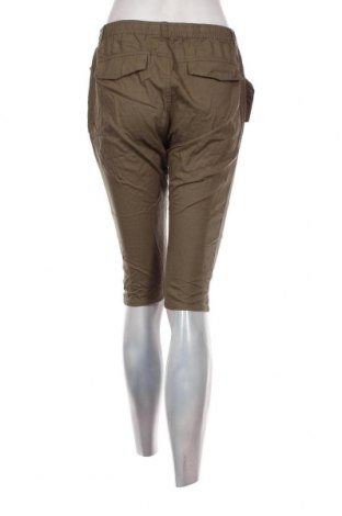 Дамски къс панталон Mshll Girl, Размер S, Цвят Зелен, Цена 7,41 лв.