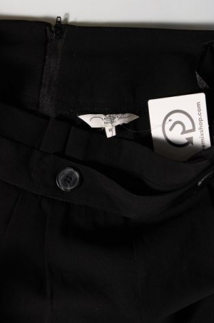 Γυναικείο κοντό παντελόνι New Look, Μέγεθος S, Χρώμα Μαύρο, Τιμή 4,58 €