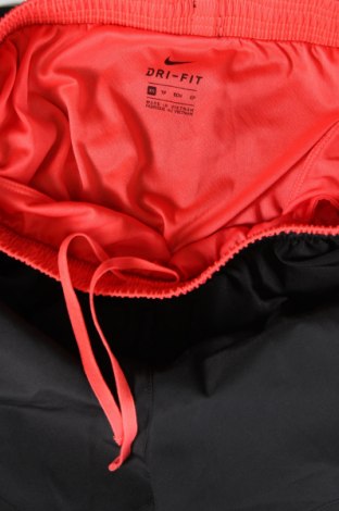 Damen Shorts Nike, Größe XS, Farbe Schwarz, Preis 26,23 €