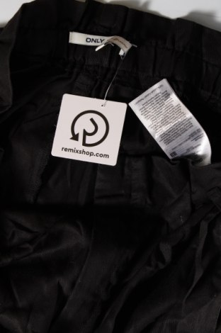 Γυναικείο κοντό παντελόνι ONLY, Μέγεθος L, Χρώμα Μαύρο, Τιμή 5,29 €