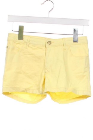 Дамски къс панталон ONLY, Размер XS, Цвят Жълт, Цена 7,50 лв.
