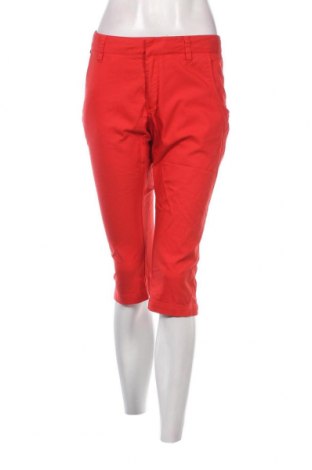 Γυναικείο κοντό παντελόνι Peak Performance, Μέγεθος M, Χρώμα Κόκκινο, Τιμή 19,92 €