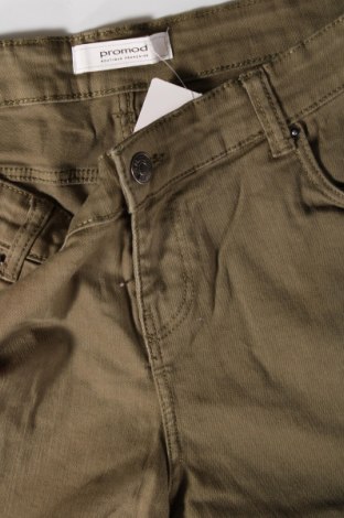Γυναικείο κοντό παντελόνι Promod, Μέγεθος XL, Χρώμα Πράσινο, Τιμή 6,24 €