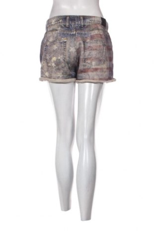 Дамски къс панталон Reebok, Размер S, Цвят Многоцветен, Цена 24,00 лв.