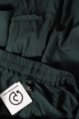 Γυναικείο κοντό παντελόνι SHEIN, Μέγεθος XL, Χρώμα Πράσινο, Τιμή 6,70 €