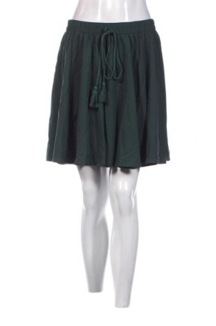 Γυναικείο κοντό παντελόνι SHEIN, Μέγεθος XL, Χρώμα Πράσινο, Τιμή 11,75 €