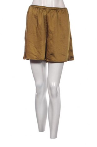 Дамски къс панталон Sisley, Размер M, Цвят Зелен, Цена 51,00 лв.