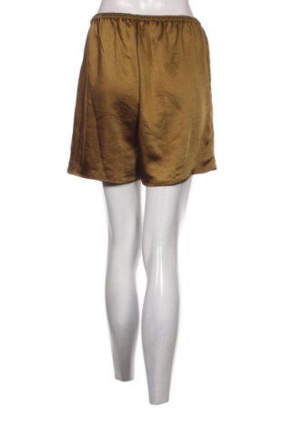 Дамски къс панталон Sisley, Размер M, Цвят Зелен, Цена 51,00 лв.