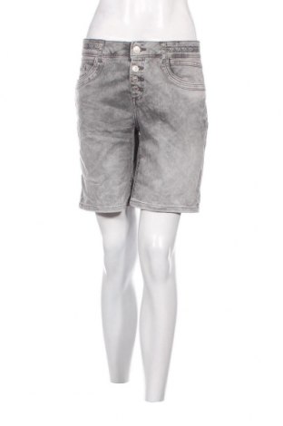 Pantaloni scurți de femei Street One, Mărime L, Culoare Gri, Preț 78,95 Lei