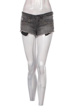 Γυναικείο κοντό παντελόνι Superdry, Μέγεθος M, Χρώμα Γκρί, Τιμή 6,12 €