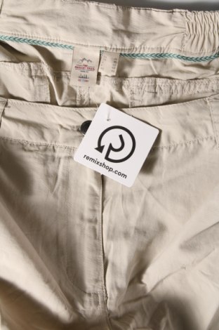 Pantaloni scurți de femei TCM, Mărime M, Culoare Bej, Preț 62,50 Lei