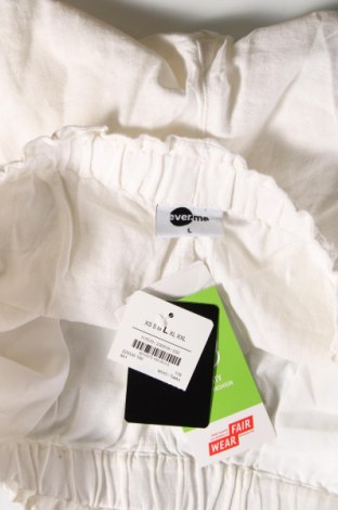 Дамски къс панталон Takko Fashion, Размер L, Цвят Бял, Цена 31,00 лв.