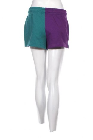 Pantaloni scurți de femei The North Face, Mărime S, Culoare Multicolor, Preț 312,50 Lei