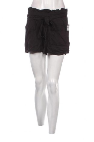 Γυναικείο κοντό παντελόνι U2B, Μέγεθος L, Χρώμα Μαύρο, Τιμή 5,75 €