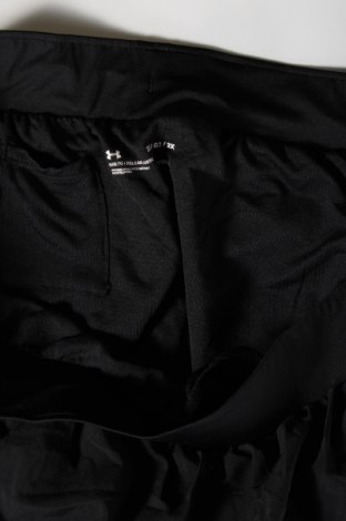 Дамски къс панталон Under Armour, Размер XXL, Цвят Черен, Цена 14,40 лв.