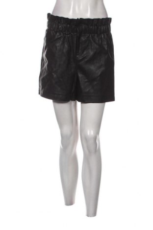Дамски къс панталон Vero Moda, Размер S, Цвят Черен, Цена 8,55 лв.