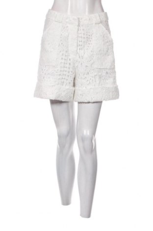 Дамски къс панталон Victorio & Lucchino, Размер S, Цвят Бял, Цена 61,20 лв.