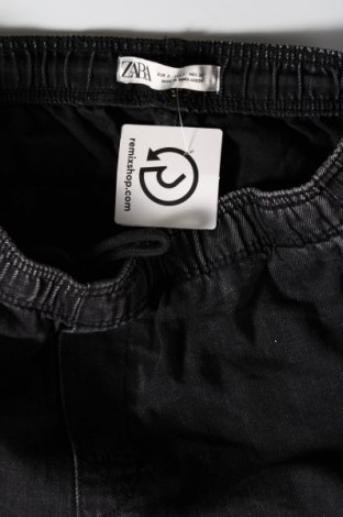 Γυναικείο κοντό παντελόνι Zara, Μέγεθος S, Χρώμα Μαύρο, Τιμή 4,38 €