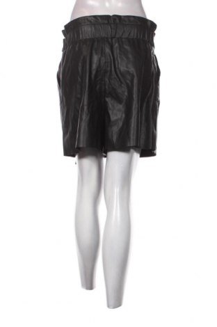 Дамски къс панталон Zara, Размер M, Цвят Черен, Цена 8,70 лв.