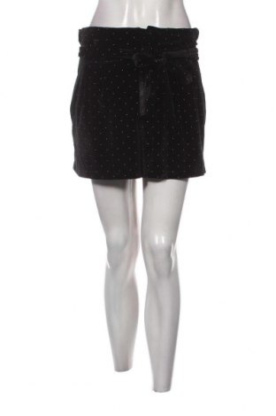 Дамски къс панталон Zara Trafaluc, Размер S, Цвят Черен, Цена 7,95 лв.