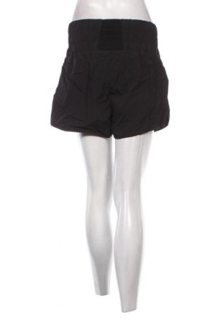 Дамски къс панталон Zenana, Размер M, Цвят Черен, Цена 7,79 лв.