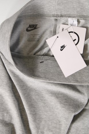 Дамски клин Nike, Размер M, Цвят Сив, Цена 72,00 лв.