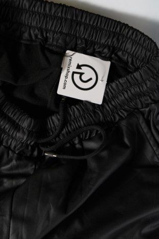 Dámske kožené nohavice , Veľkosť M, Farba Čierna, Cena  4,93 €