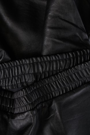 Damen Lederhose, Größe M, Farbe Schwarz, Preis 5,19 €