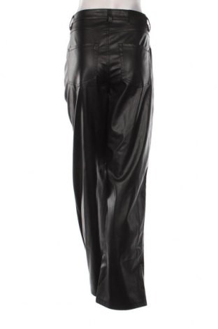 Damen Lederhose Bershka, Größe L, Farbe Schwarz, Preis 7,87 €