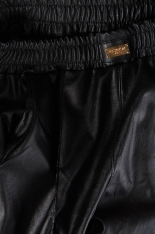 Γυναικείο παντελόνι δερμάτινο Fashion Jeans, Μέγεθος S, Χρώμα Μαύρο, Τιμή 4,13 €