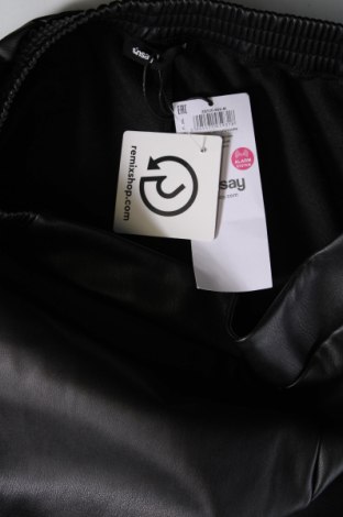 Dámske kožené nohavice  Sinsay, Veľkosť M, Farba Čierna, Cena  5,87 €