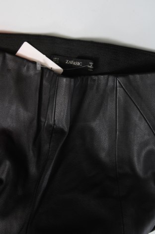 Дамски кожен панталон Zara, Размер S, Цвят Черен, Цена 8,60 лв.