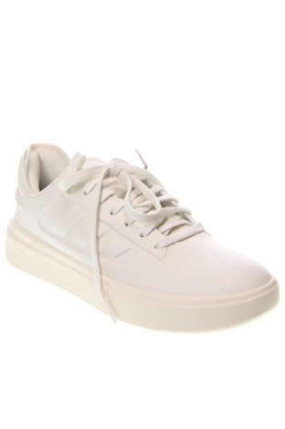 Дамски обувки Adidas, Размер 39, Цвят Бял, Цена 161,00 лв.