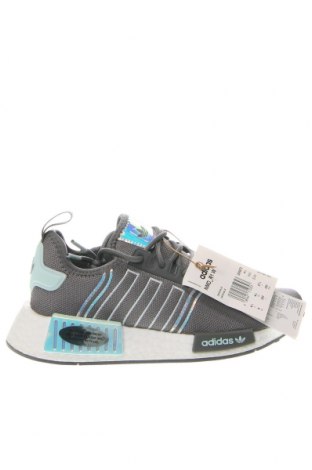 Încălțăminte de damă Adidas, Mărime 37, Culoare Multicolor, Preț 529,61 Lei