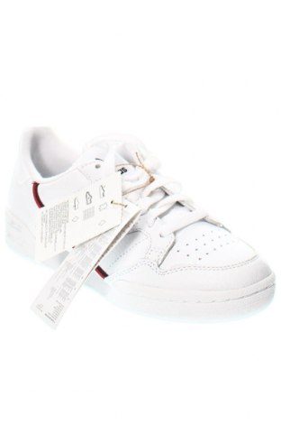 Дамски обувки Adidas Originals, Размер 37, Цвят Бял, Цена 95,00 лв.