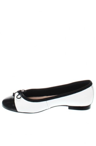 Дамски обувки Elodie, Размер 36, Цвят Бял, Цена 132,00 лв.